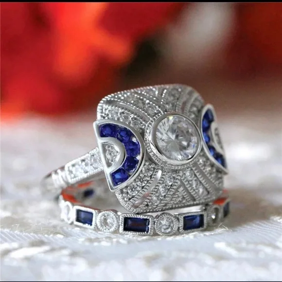 Beautiful two-ring set - Picture 3 of 6